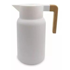 imagen de Jarra Térmica Sakura Style Frío-Calor 1L Color Blanco mango de madera